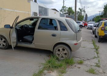 Carro usado em execução na Vila Garcia é encontrado no Parque São João