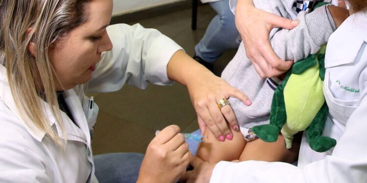 Paraná reforça importância do monitoramento e da vacinação contra a poliomielite