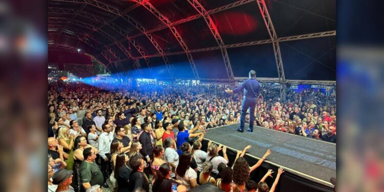 Shows Nacionais encerram a 211ª Festa de Nossa Senhora do Rocio