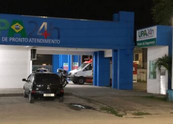 Motorista é agredido por suposto morador em situação de rua ao parar em semáforo em Matinhos