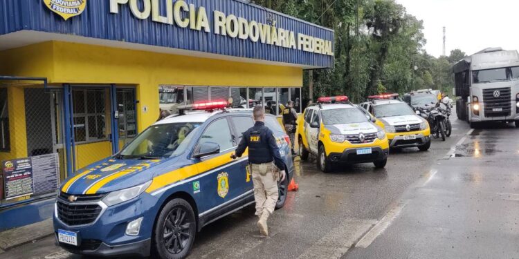 Operação Carga Segura reforça segurança nas vias de acesso ao Porto de Paranaguá