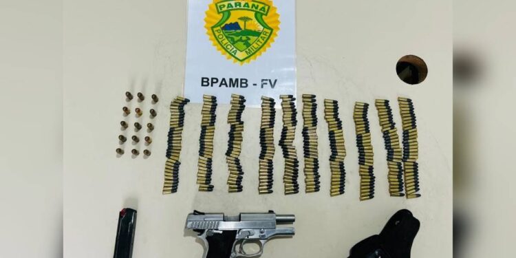 Polícia Ambiental apreende pistola e mais de 300 munições durante abordagem em Guaratuba