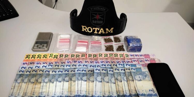 ROTAM encontra maconha em distribuidora na Vila dos Comerciários
