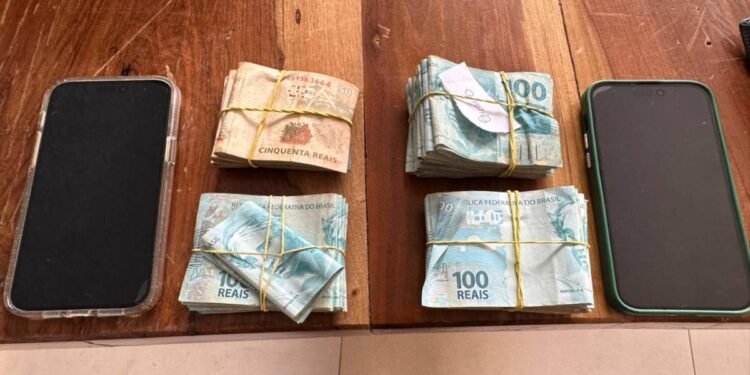 Polícia Federal deflagra Operação Pó de Serra para desarticular Organização Criminosa atuante no tráfico internacional de entorpecentes