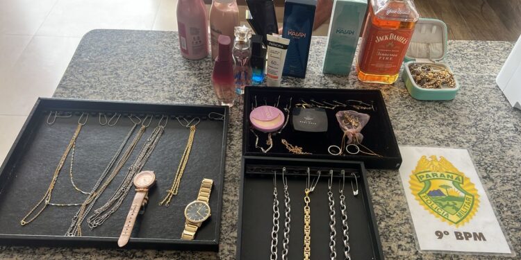 Arrombador é preso após ação conjunta em Guaratuba; vários objetos furtados foram recuperados