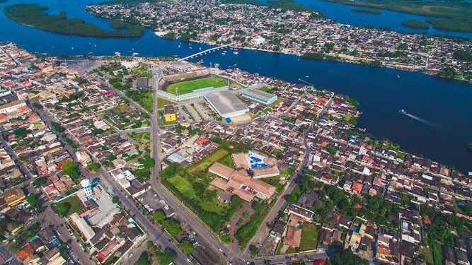 Verão e festas de fim de ano aquecem o mercado de locação em Paranaguá