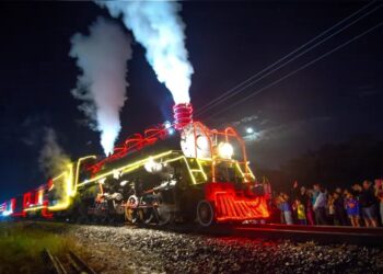 Maria Fumaça iluminada chega ao Litoral a partir de 10 de dezembro