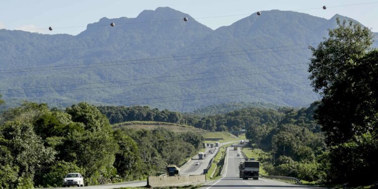 Rodovias do Litoral reforçadas: o que esperar do primeiro verão sob nova gestão no Paraná