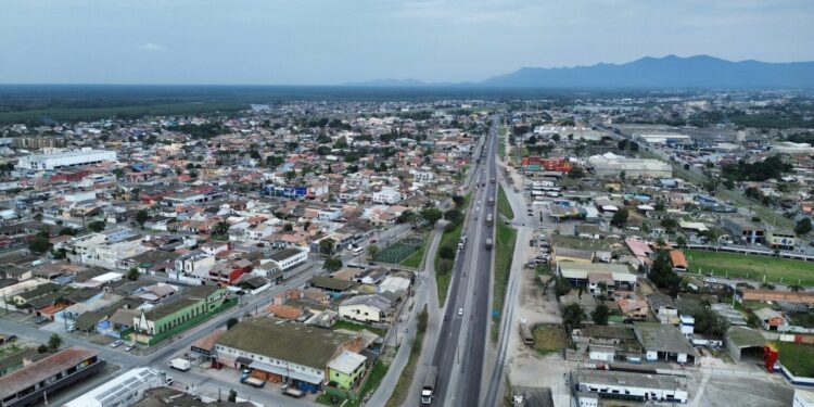 Obras fecham acesso na Ayrton Senna e alteram rotas em Paranaguá; saiba mais
