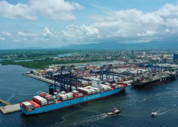 TCP recebe primeiro navio a utilizar novo calado máximo de 12,60 metros