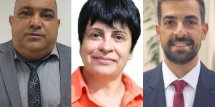 Na foto, Fabio dos Santos, atual presidente da Câmara Municipal de Paranaguá e reeleito a vereador, Mari Leite, vereadora eleita e Renan Britto, vereador reeleito.