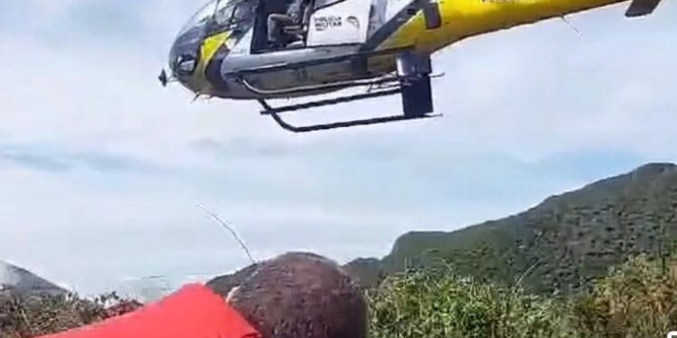 Resgate no Pico Paraná: jovem é salvo por equipe especializada