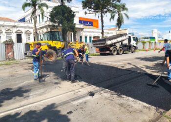 Mais fluidez e segurança no trânsito: Paranaguá retira lombadas e tapa buracos nas principais vias