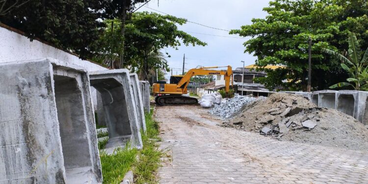 Prefeitura de Pontal do Paraná investe mais de R$ 3 milhões para combater alagamentos no Balneário Praia de Leste