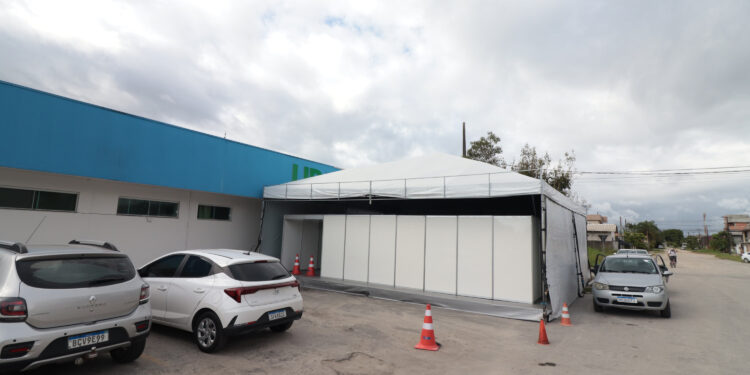 Tendas para atendimento a viroses começam a funcionar nesta quinta (16) no Litoral