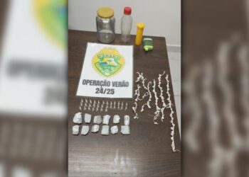 PM encontra drogas escondidas em arbusto em Matinhos