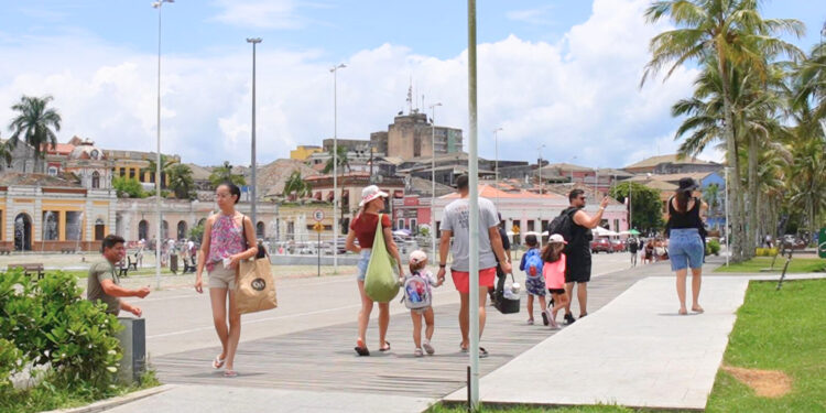 Proposta de mudança de nome da Praça Mário Roque gera polêmica em Paranaguá