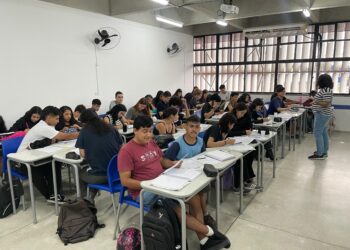Sesc Paranaguá abre inscrições para cursinho gratuito preparatório para Enem e vestibulares nesta quarta (19)