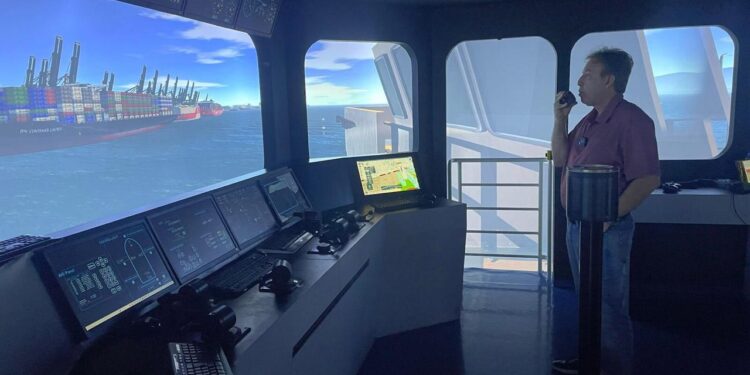 Portos do Paraná realiza simulação para projeto do berço de atracação de cruzeiros