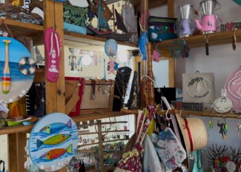 No Dia do Artesão, profissionais manuais de Paranaguá falam sobre o desafio de manter viva a tradição