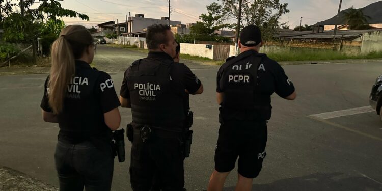 Grupo envolvido em arrastões na BR-376, em Guaratuba, é alvo de operação da PCPR na manhã desta quinta (6)