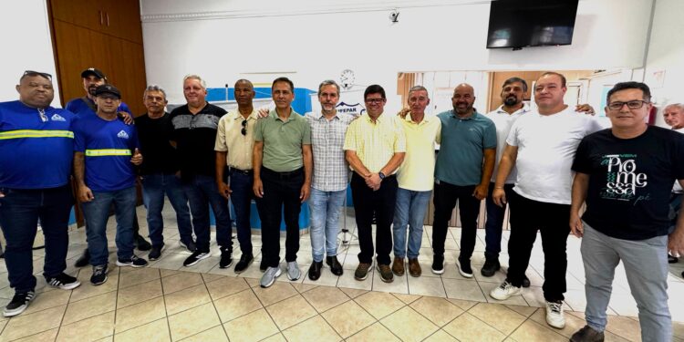 Prefeito Adriano Ramos se reúne com trabalhadores portuários para discutir Projeto de Lei que ameaça exclusividade dos TPAs