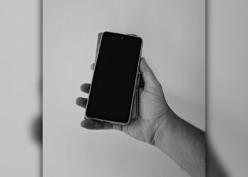 Homem é assaltado ao atender ligação telefônica em Paranaguá