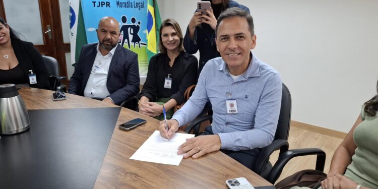 Regularização Fundiária: Paranaguá adere ao Programa Moradia Legal e trará segurança para bairros ainda irregulares