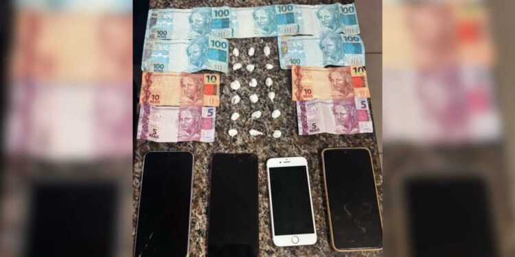 ROTAM prende rapaz acusado de envolvimento com o tráfico de drogas em Morretes; abordagem aconteceu na Vila das Palmeiras