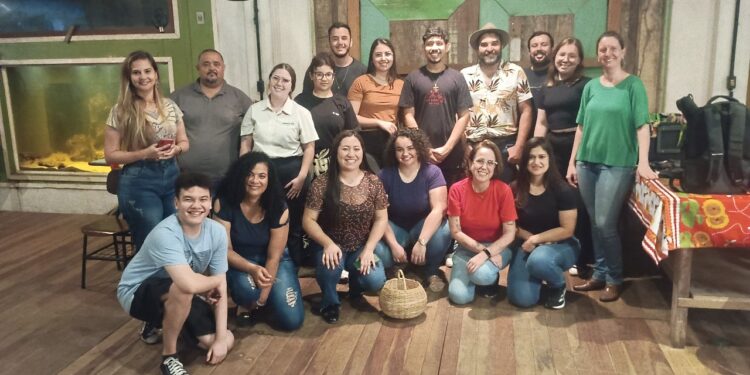 Alunos da UNESPAR Paranaguá criam dicionário caiçara para divulgar a cultura local no estado