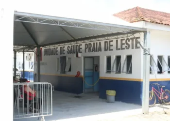 Pontal do Paraná reforça atenção básica com convocação de 48 profissionais da saúde e chegada de médicos