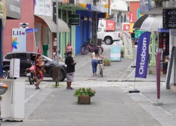 Pequenos negócios podem acessar crédito com juros baixos em Paranaguá; veja como solicitar