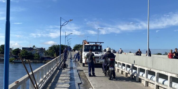 Passarela da Ilha dos Valadares terá interdições para reparos e ação artística