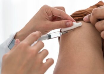 Campanha de vacinação: mais de três mil pessoas já foram imunizadas em Paranaguá