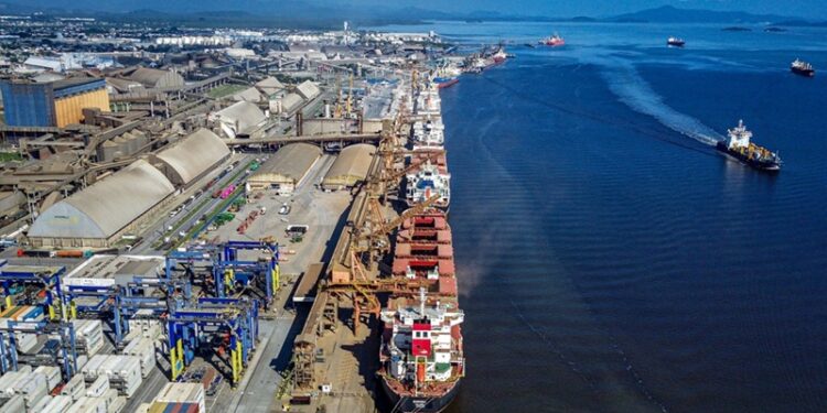 Trabalhadores portuários reagem à tentativa de tramitação acelerada de novo Marco Regulatório para o setor