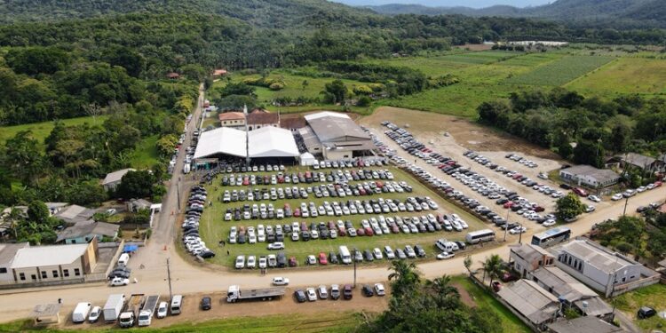 Festa do Maracujá reúne mais de 5.500 pessoas no Sambaqui e reforça identidade cultural de Morretes