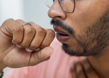 Saúde emite alerta sobre vírus respiratórios no Paraná