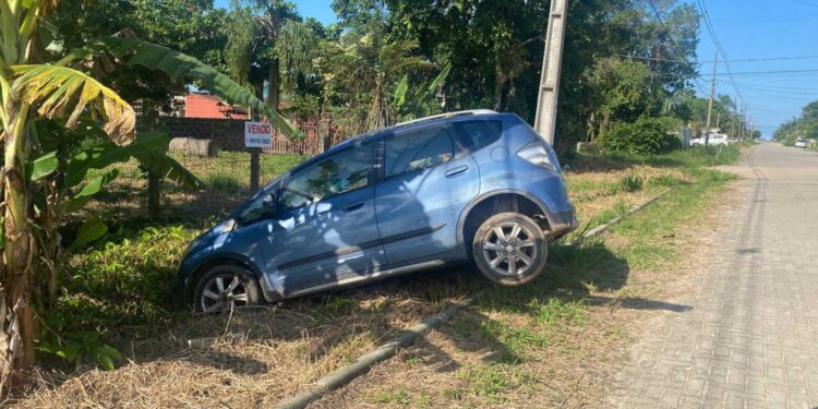 Assaltante armado rouba carro em Guaratuba