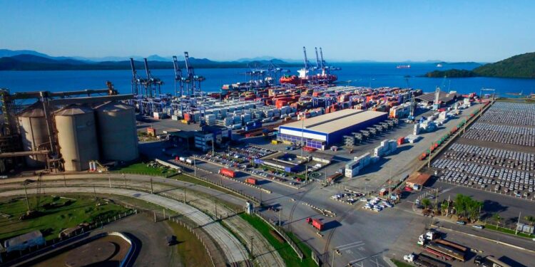 Presidente da FIEP é declarado persona non grata em Paranaguá após críticas ao porto