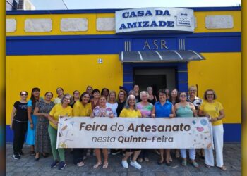 Casa da Amizade promove aulas de artes todas as quintas-feiras em Paranaguá