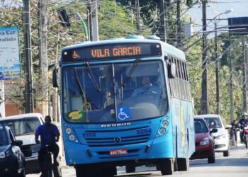 Passageiros são assaltados dentro de ônibus em Paranaguá; Secretaria de Segurança cobra câmeras nos veículos