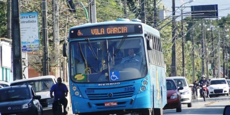 Passageiros são assaltados dentro de ônibus em Paranaguá; Secretaria de Segurança cobra câmeras nos veículos