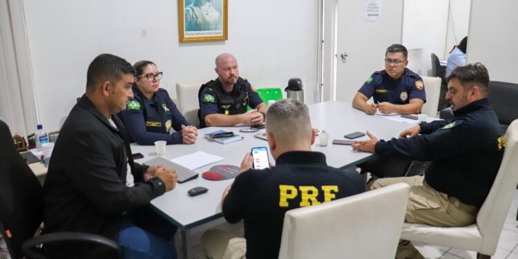 Guarda Municipal e PRF articulam acordo inédito para melhorar tráfego rumo ao Porto de Paranaguá