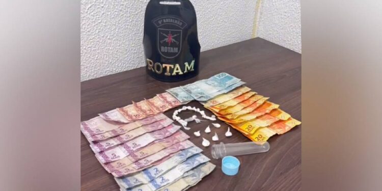 ROTAM prende dupla suspeita de envolvimento com o tráfico de drogas em Guaratuba