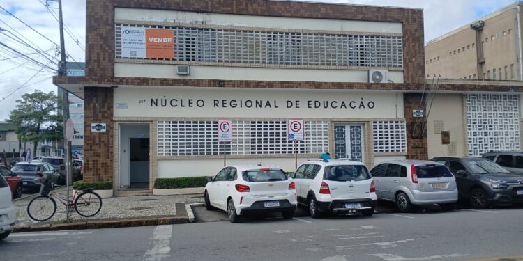 Programa Alfabetiza Paraná oferece nova chance para jovens e adultos; inscrições terminam nesta quinta, 15