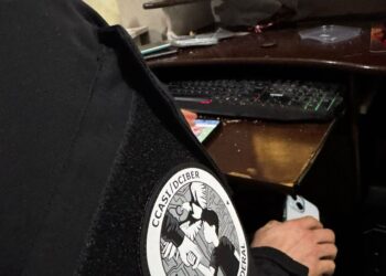 Operação Lente Sombria da Polícia Federal que combate o crime exploração sexual de crianças e adolescentes cumpre mandado de prisão no Paraná