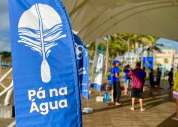 Projeto “Pá na Água” une fotografia, remada e cultura caiçara para jovens de Paranaguá