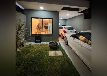 Fornecedores de drogas e armas para grupo criminosa que atuava em Paranaguá são alvos de operação do Gaeco e da Polícia Civil no Paraná e Santa Catarina