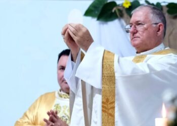 “Não tenho mais forças”: em carta emocionada, dom Edmar Peron se despede da Diocese de Paranaguá