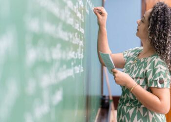 PSS da Educação tem inscrições para professores, pedagogos, tradutores e intérpretes